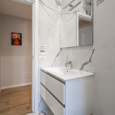 Apartment Ray 5 San Siro